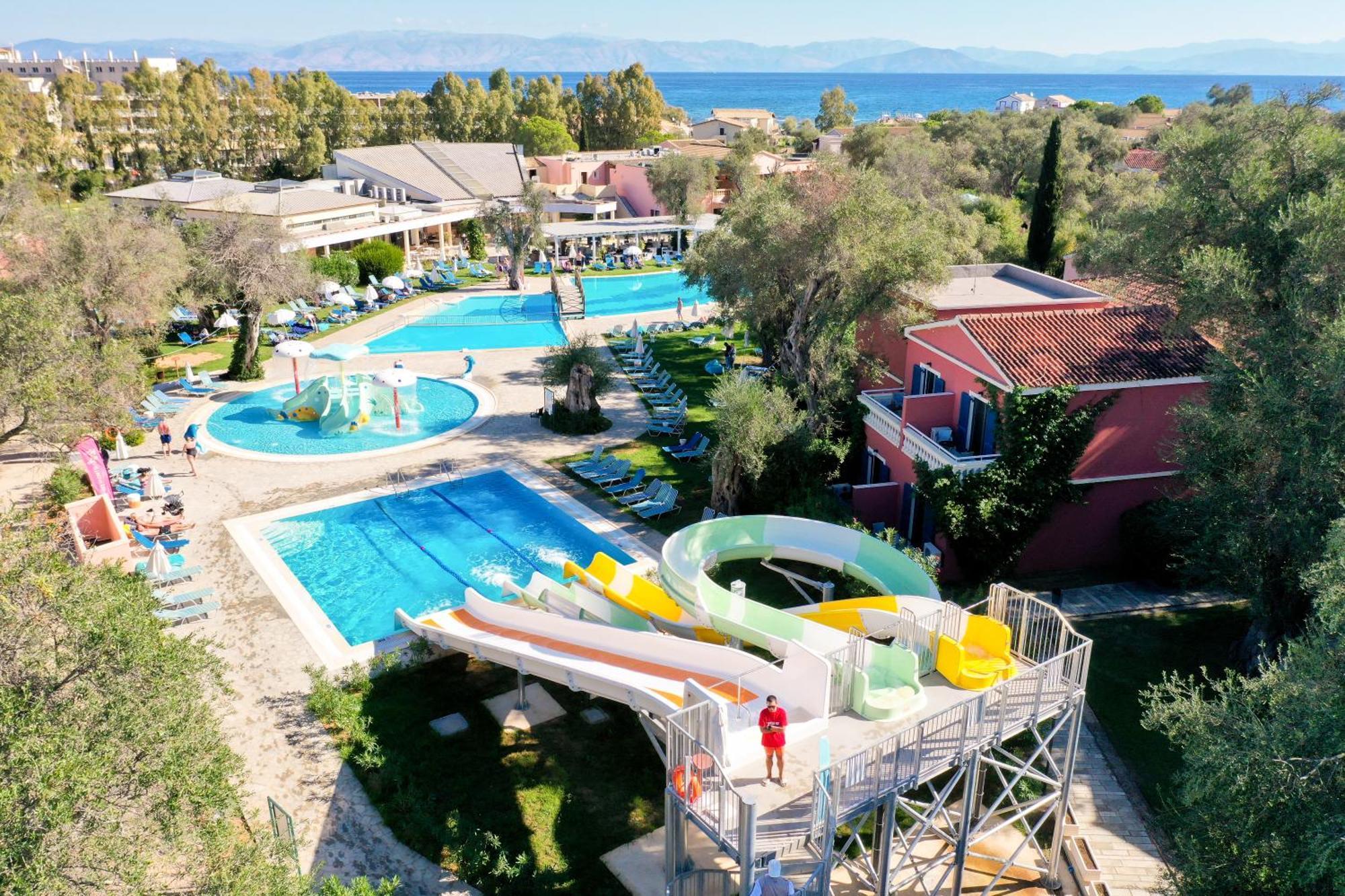 Sentido Apollo Palace Mesongí Eksteriør bilde Aerial view of the hotel